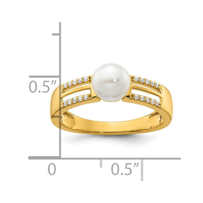 14K Yellow Gold Polished 1/15 carat Diamond and Freshwater Cultured Pearl Size 7 Ring
