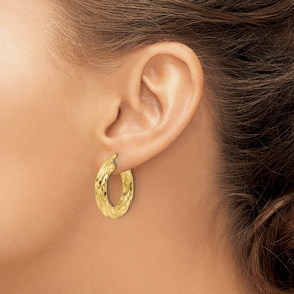 14K Yellow Gold Polished Woven Texture 4.75mm Round Hoop Earrings