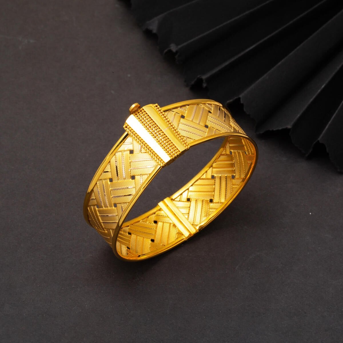 14K Yellow Gold Basket Mesh Hinged Cuff Bangle