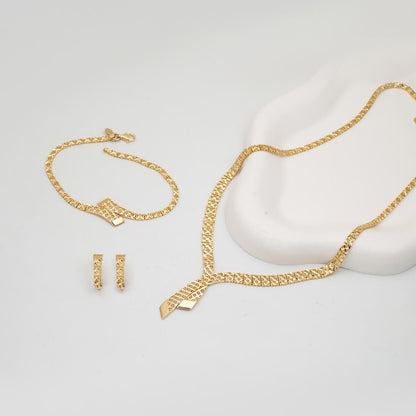 14K Yellow Gold Drop Design Jewelry Set
