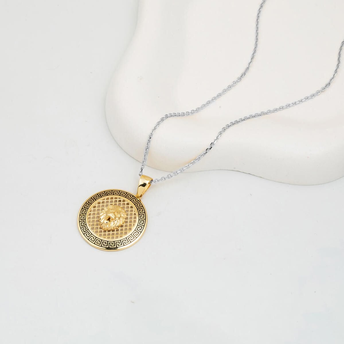 14K Yellow Gold Lion Medallion Pendant