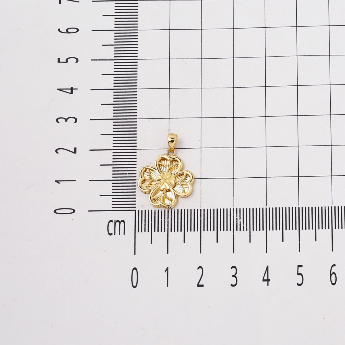 14K Yellow Gold Heart Clover Pendant