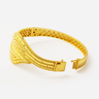 14K Yellow Gold Tulip Sparkling Hinged Cuff Bangle
