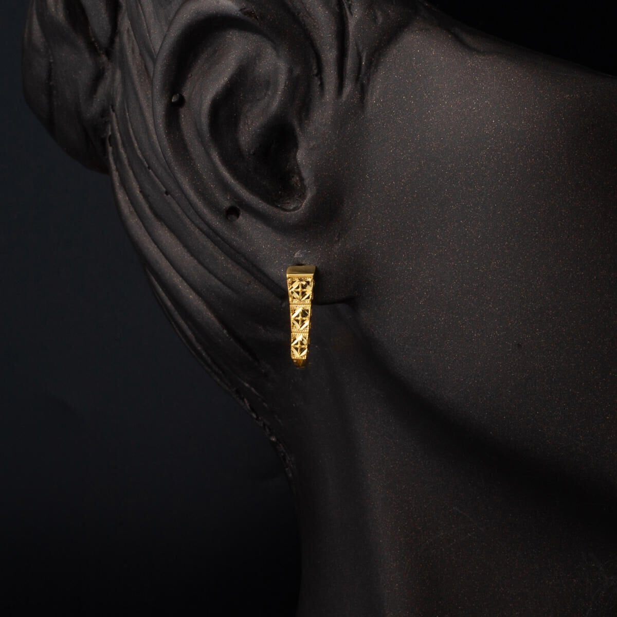 22K Yellow Gold Ve Earrings