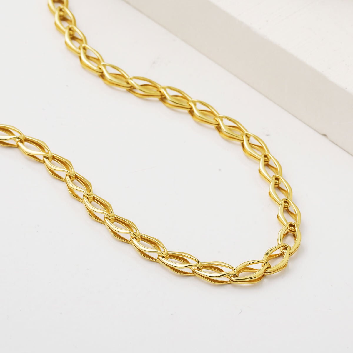 14K Yellow Gold Italian Design Necklace
