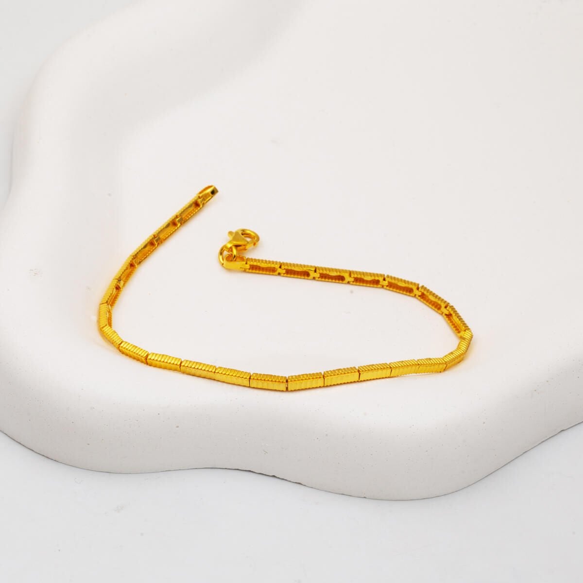 14K Yellow Gold Sparkling Ajda Bracelet