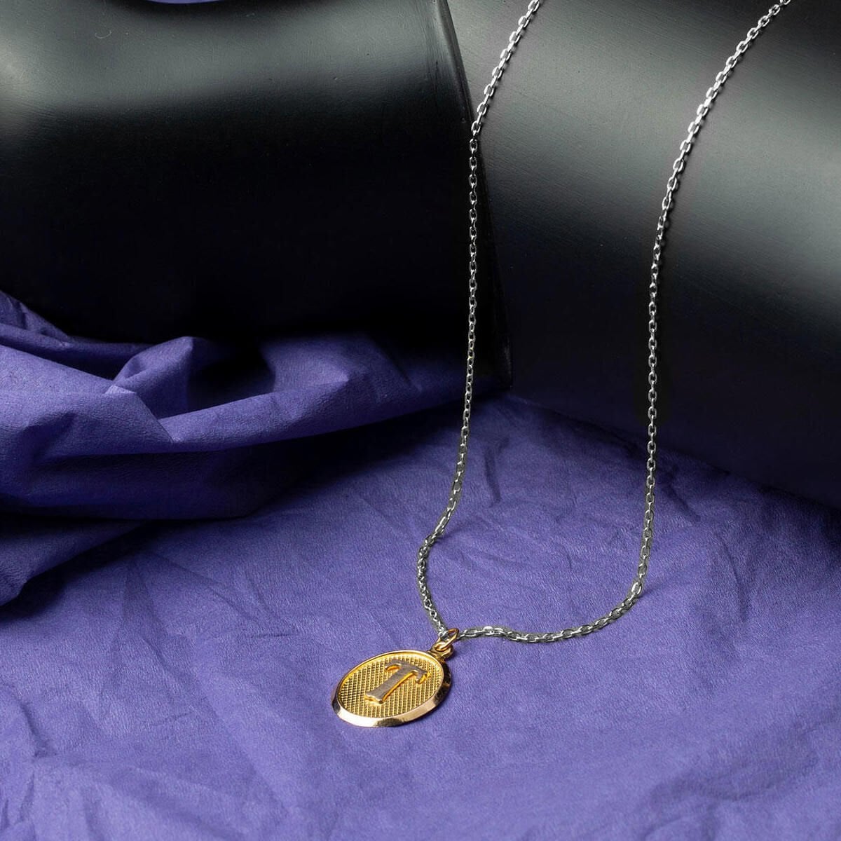 14K Yellow Gold Oval Initial T Pendant