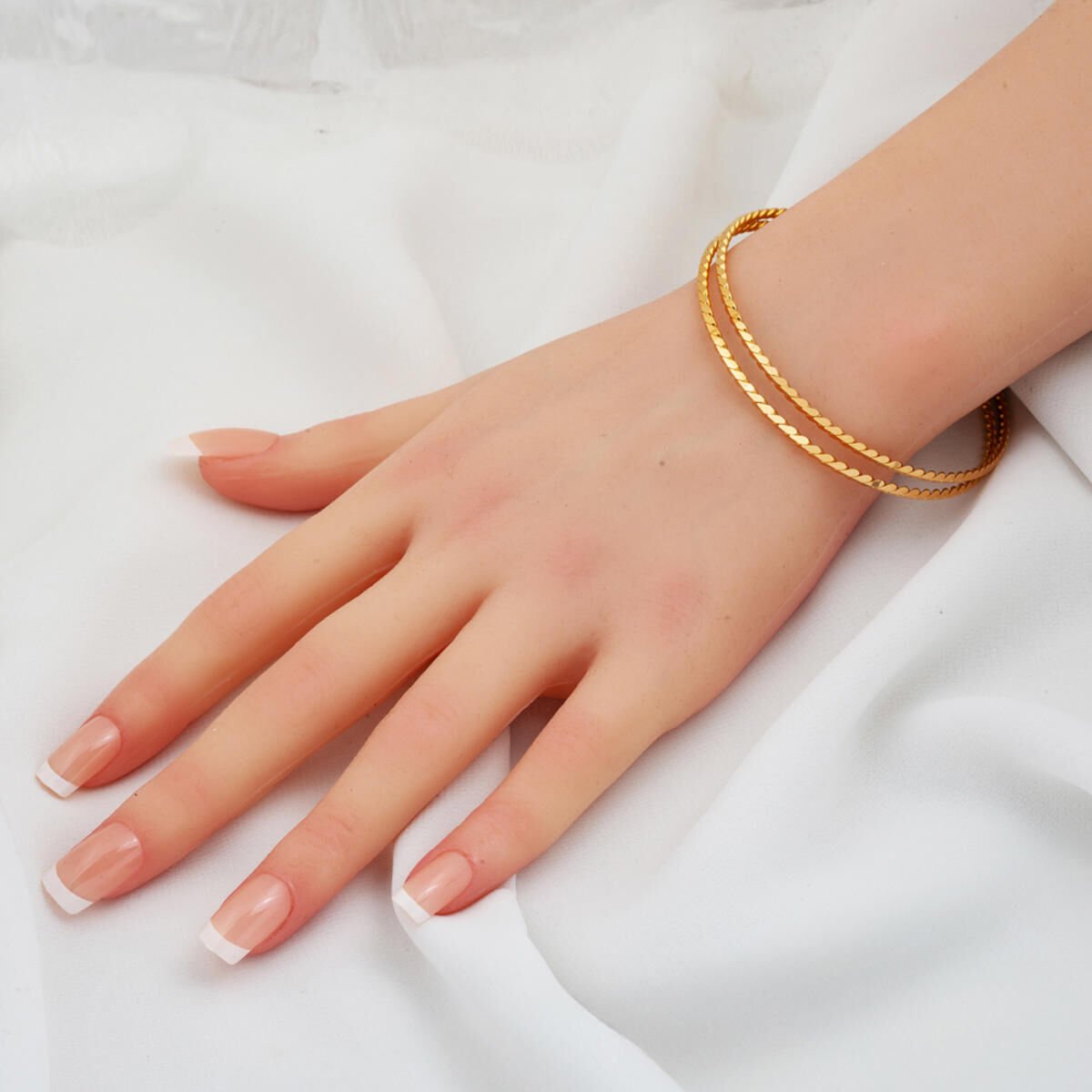 22K Yellow Gold Twisted Ajda Bangle (26 g)