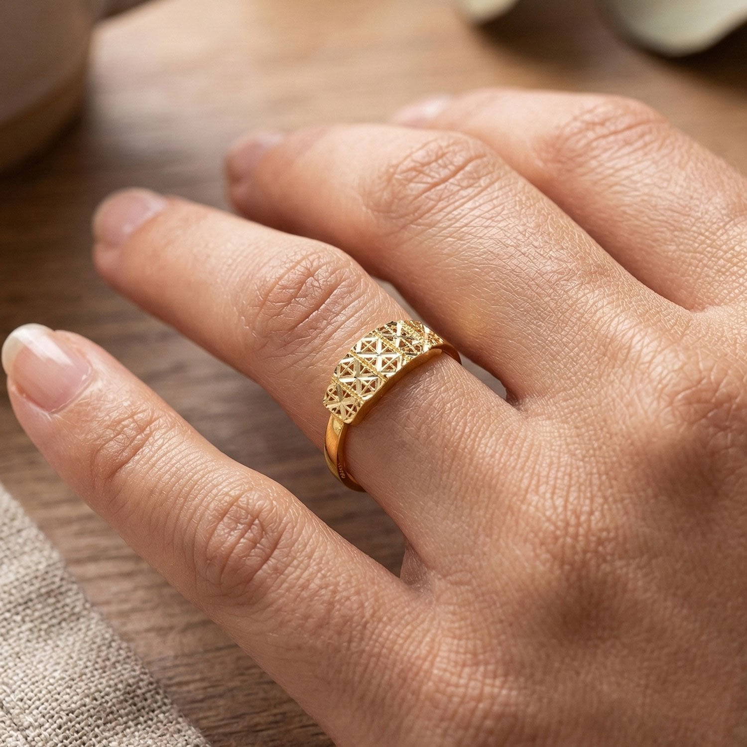 14K Yellow Gold Filigree Ring (1.19 g)
