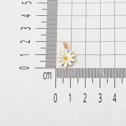 14K Yellow Gold Daisy Enamel Pendant