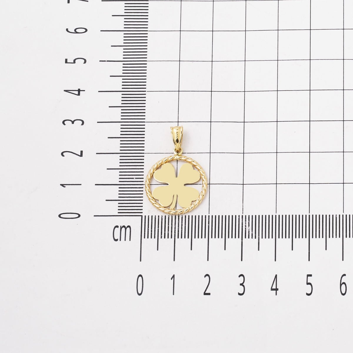 14K Yellow Gold Clover Pendant (1.28 g)
