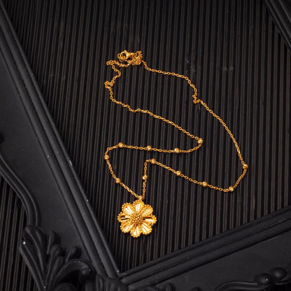 22K Yellow Gold Popcorn Chain Daisy Necklace