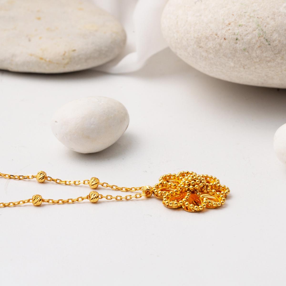 22K Yellow Gold Popcorn Chain Daisy Necklace