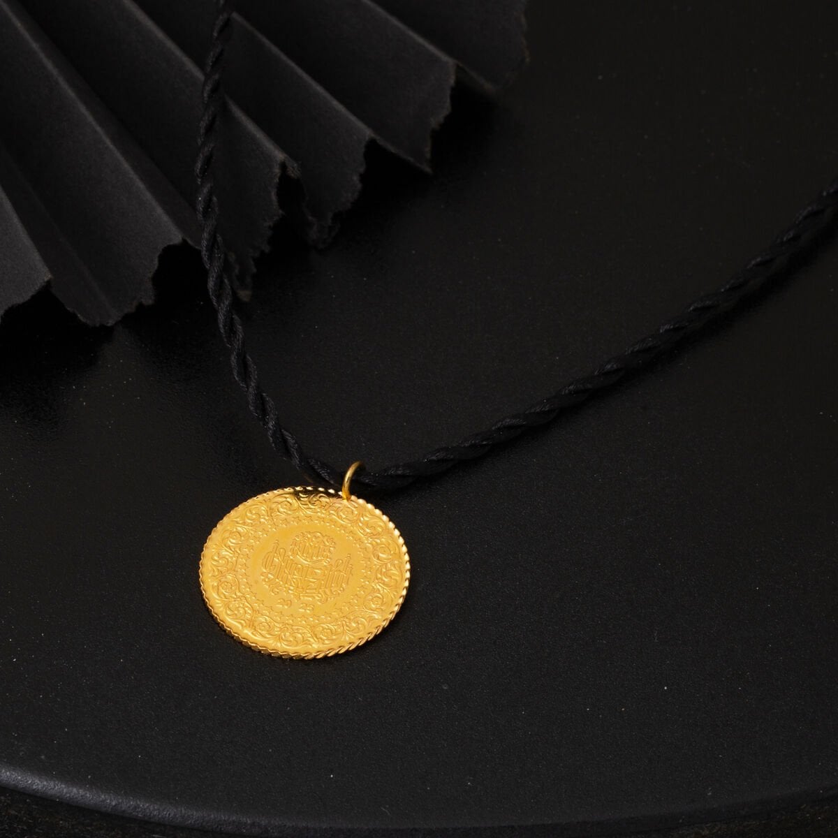 22K Yellow Gold Vintage Dated Half Coin Pendant