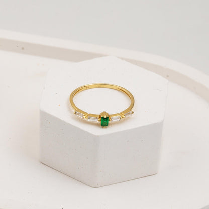 14K Yellow Gold Green Baguette Cubic Zirconia Ring (1 g)