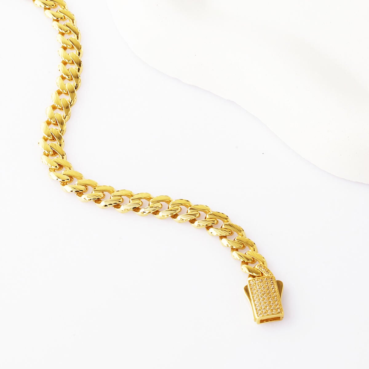 14K Yellow Gold Buckle Sparkling Curb Cubic Zirconia Bracelet