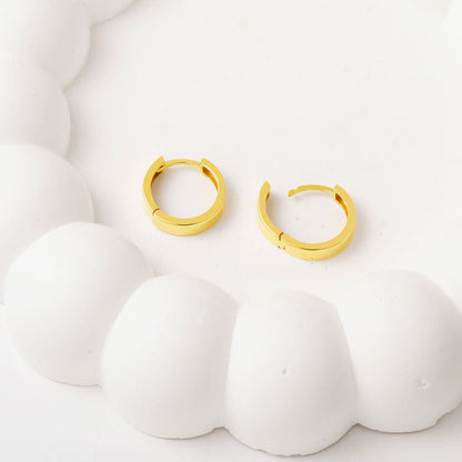 14K Yellow Gold Classic Hoop Earrings 1.8 cm Diameter