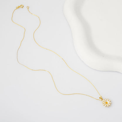 14K Yellow Gold Daisy Enamel Pendant