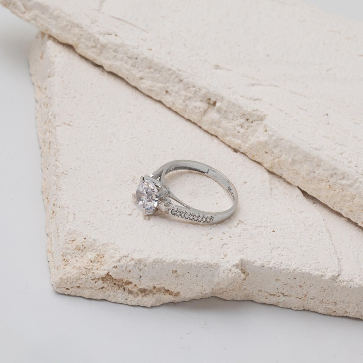 14K White Gold Shoulder Cubic Zirconia Ring