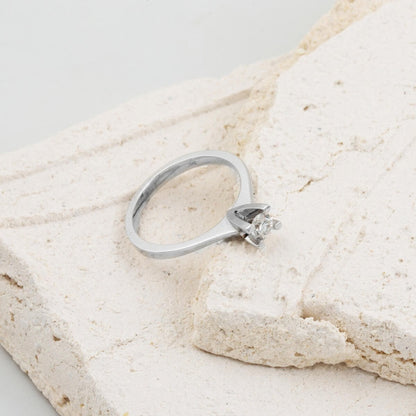 14K White Gold 0.28 Ct Solitaire Diamond Ring