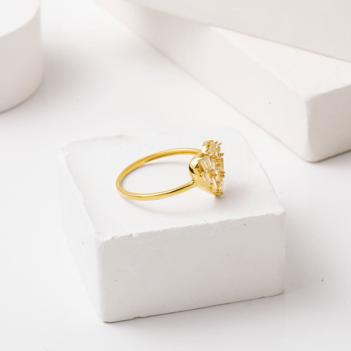 14K Yellow Gold Sparkling Baguette Heart Cubic Zirconia Ring