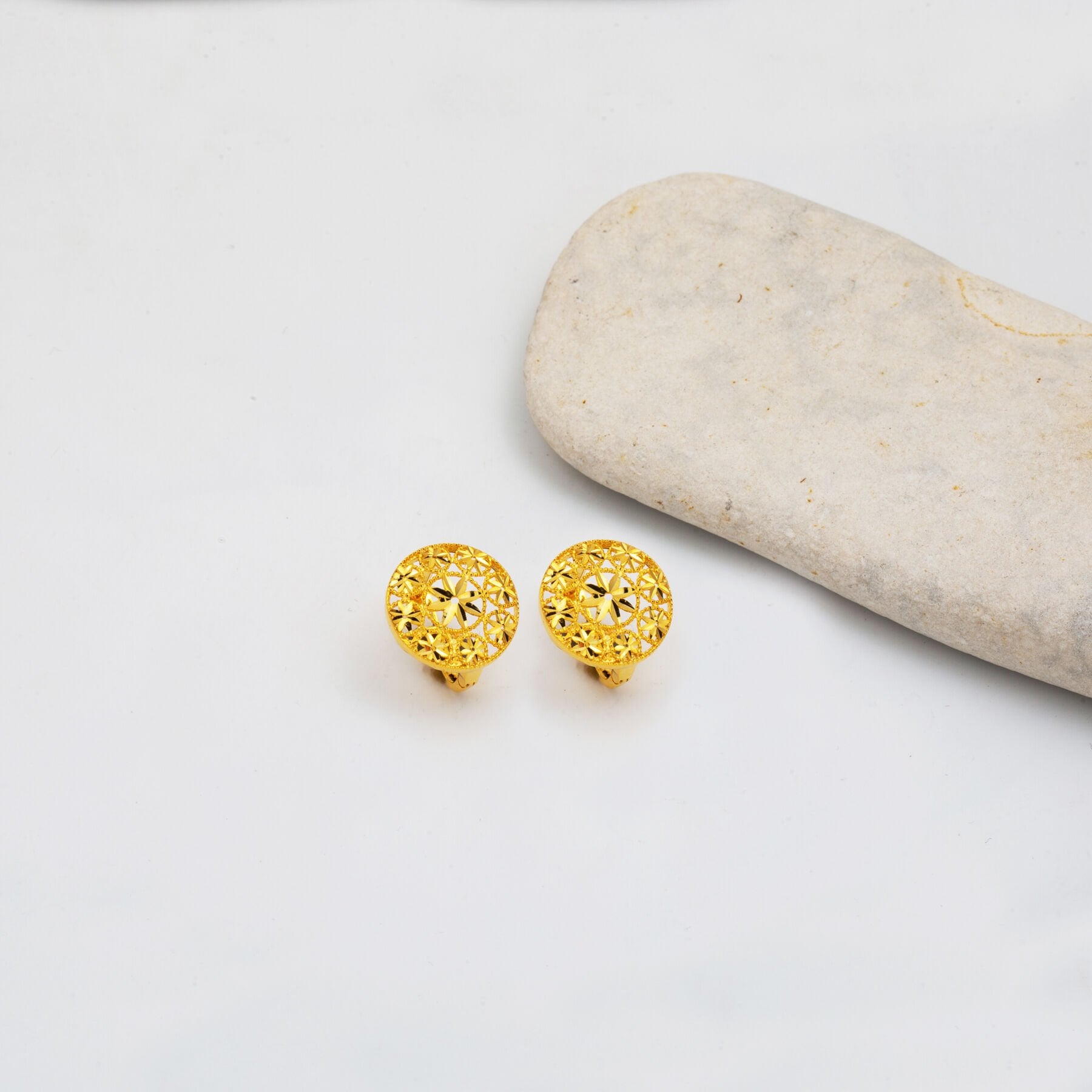 22K Yellow Gold Flower of Life Earrings (3.61 g)