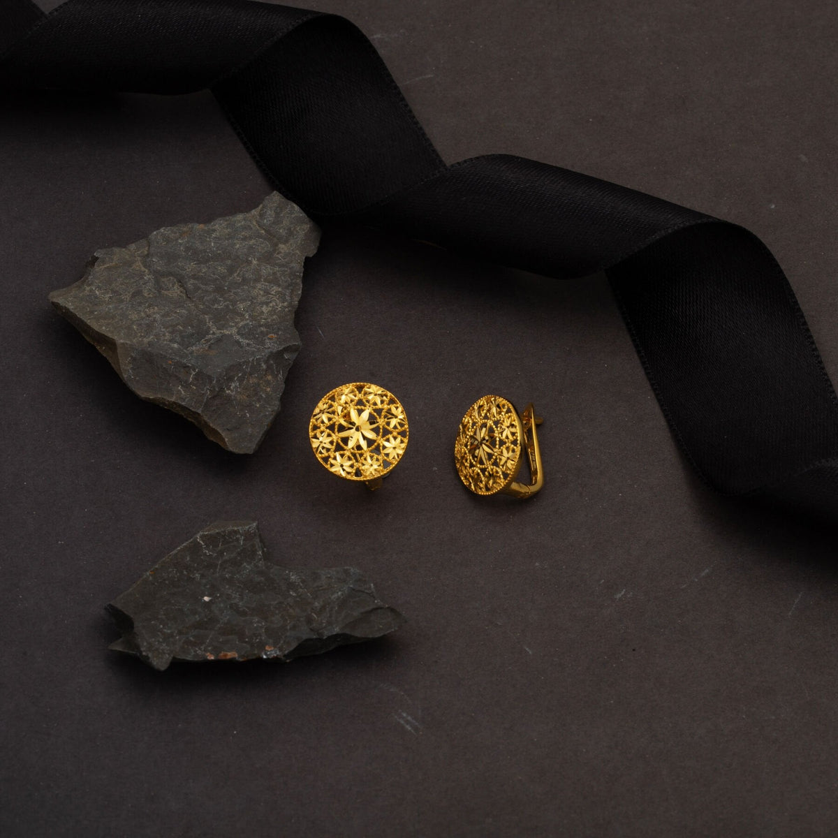 22K Yellow Gold Flower of Life Earrings (3.61 g)