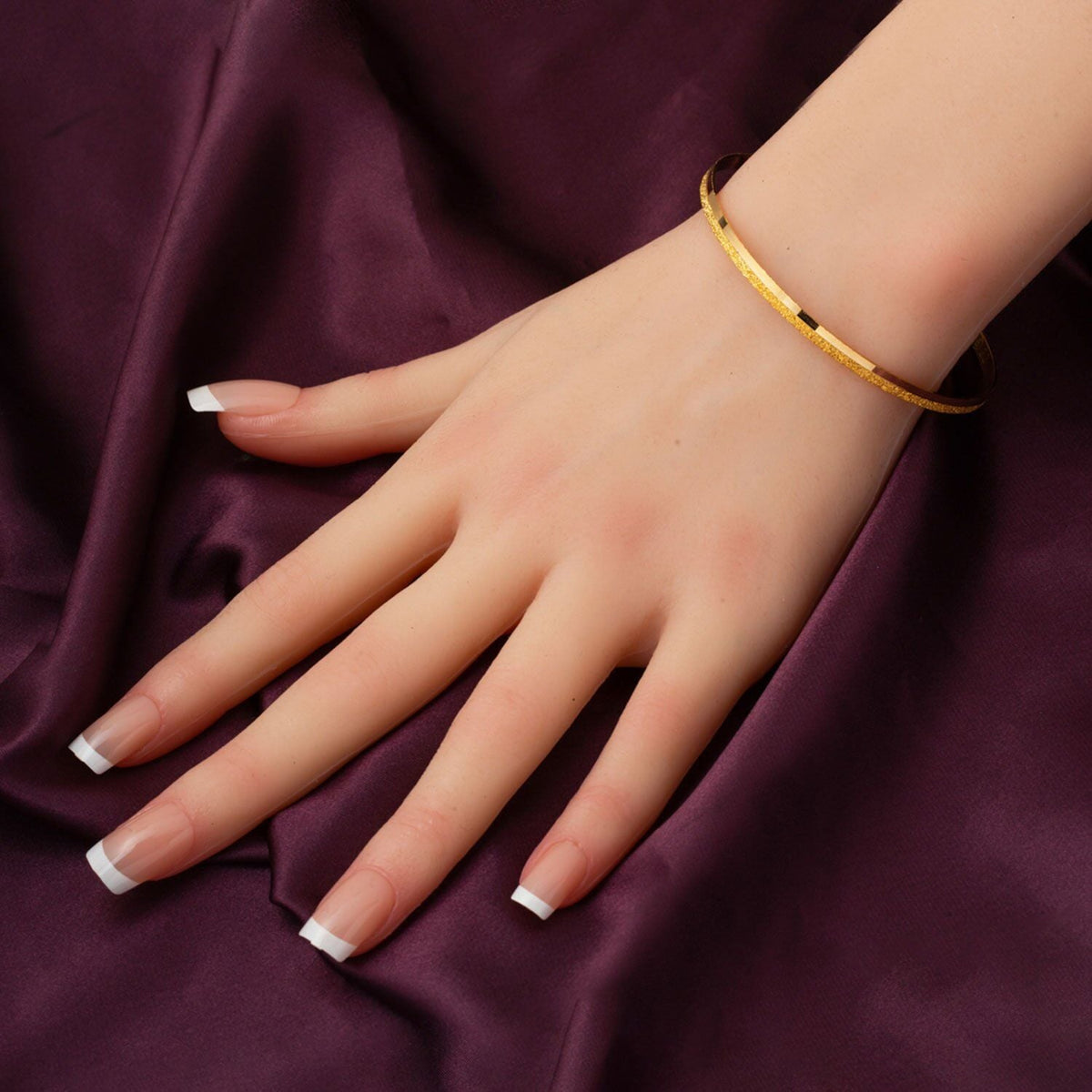 22K Yellow Gold Thin Stackable Bangle (9 g)