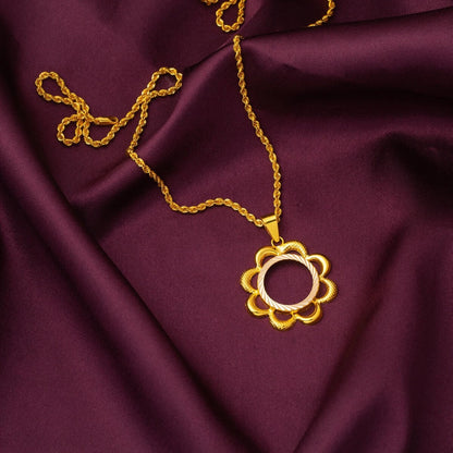 14K Yellow Gold Flower Quarter Coin Bezel Necklace