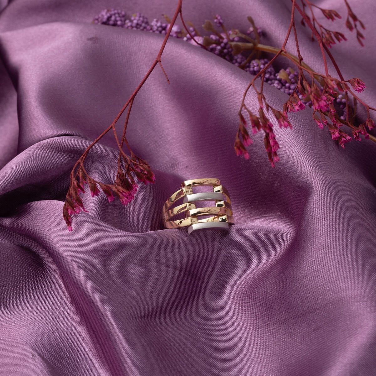 14K Yellow Gold Quad Ribbed Ring (3.06 g)