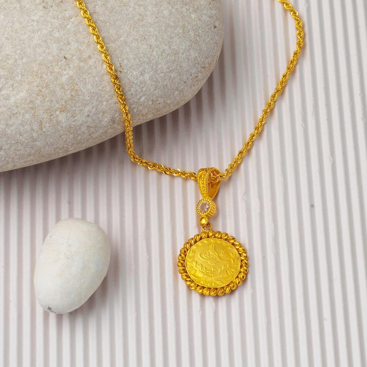 14K Yellow Gold Quarter Coin Ottoman Resat Coin Cubic Zirconia Necklace
