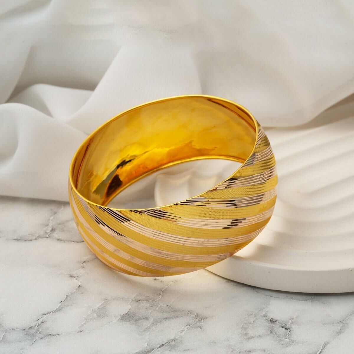 14K Yellow Gold Extra Wide 3 CM Bangle