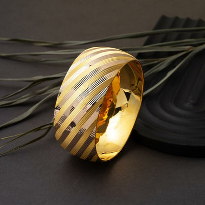 14K Yellow Gold Extra Wide 3 CM Bangle