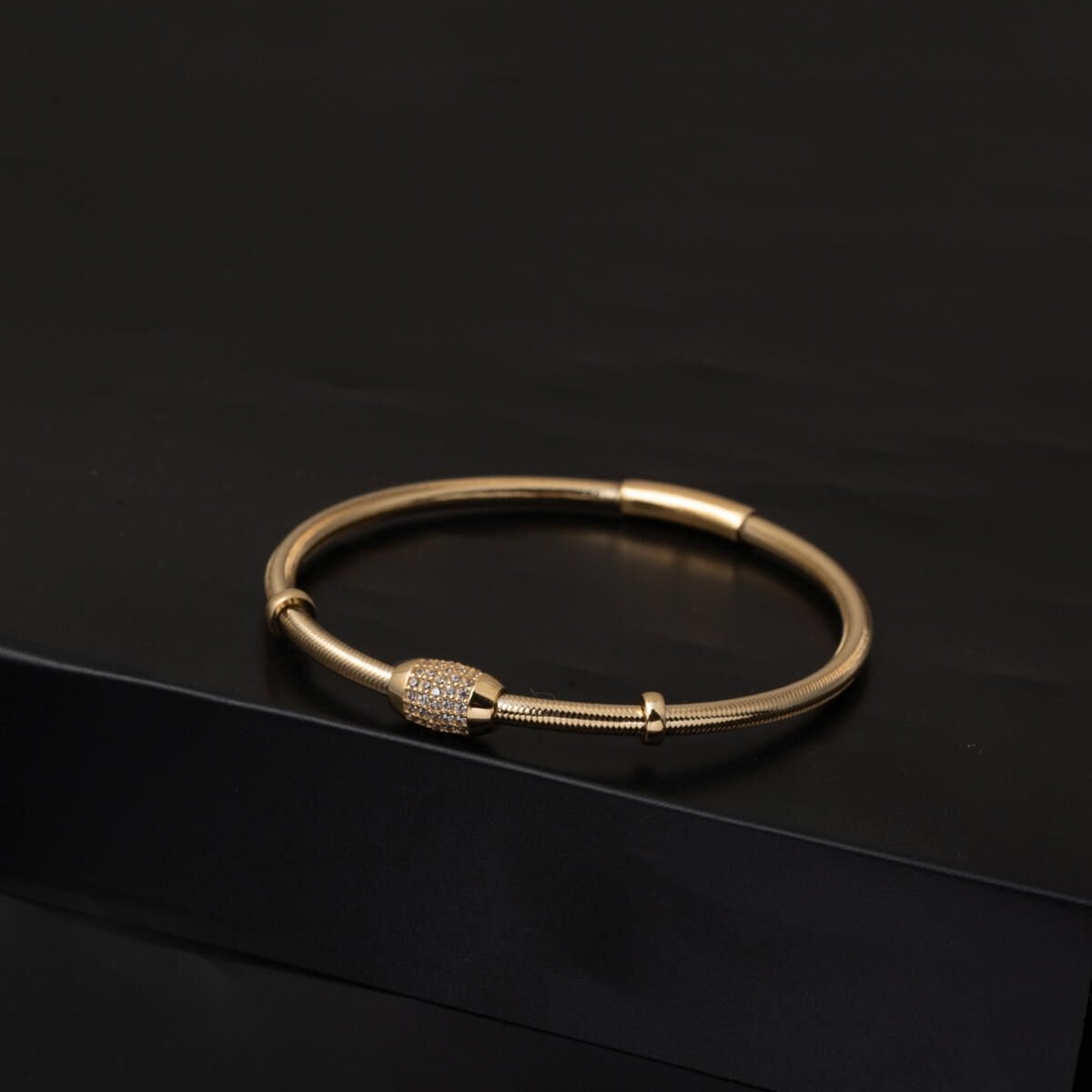 14K Yellow Gold Italian Herringbone Cubic Zirconia Bracelet