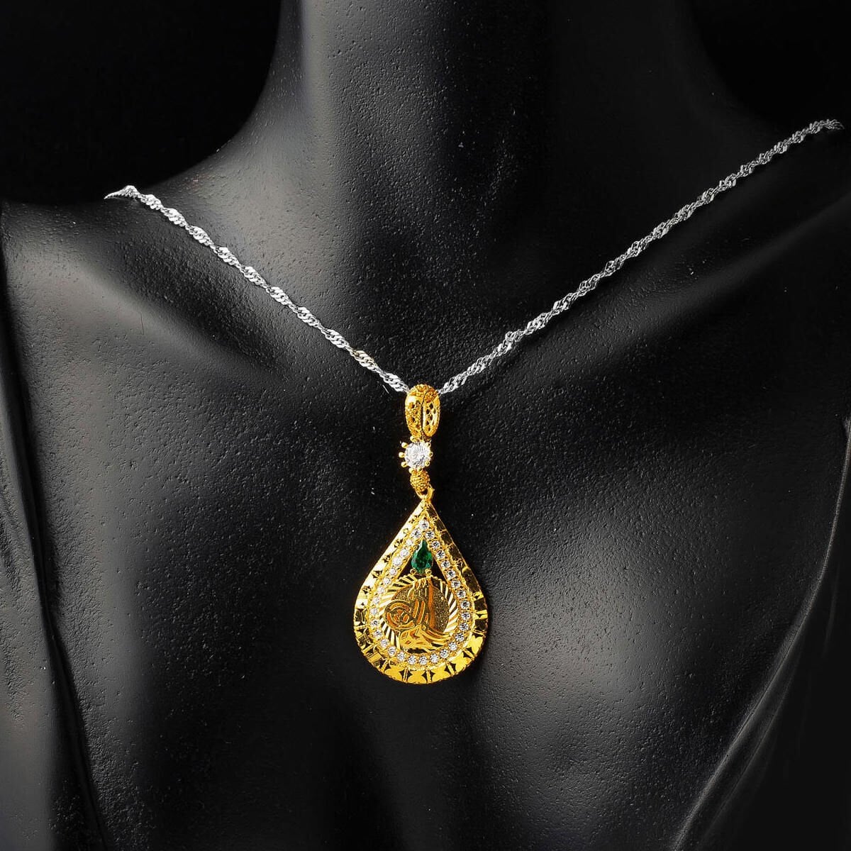 14K Yellow Gold Ottoman Tughra Cubic Zirconia Pendant (3.08 g)