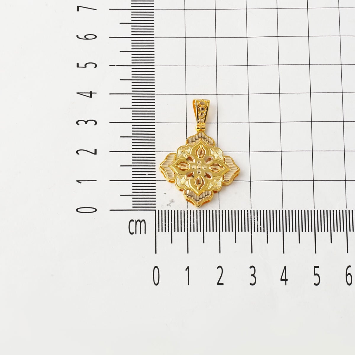 14K Yellow Gold Indian Style Engraved Necklace