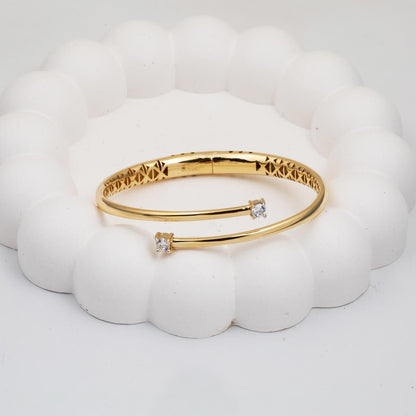 14K Yellow Gold Fashion Solitaire Cubic Zirconia Hinged Cuff Bangle