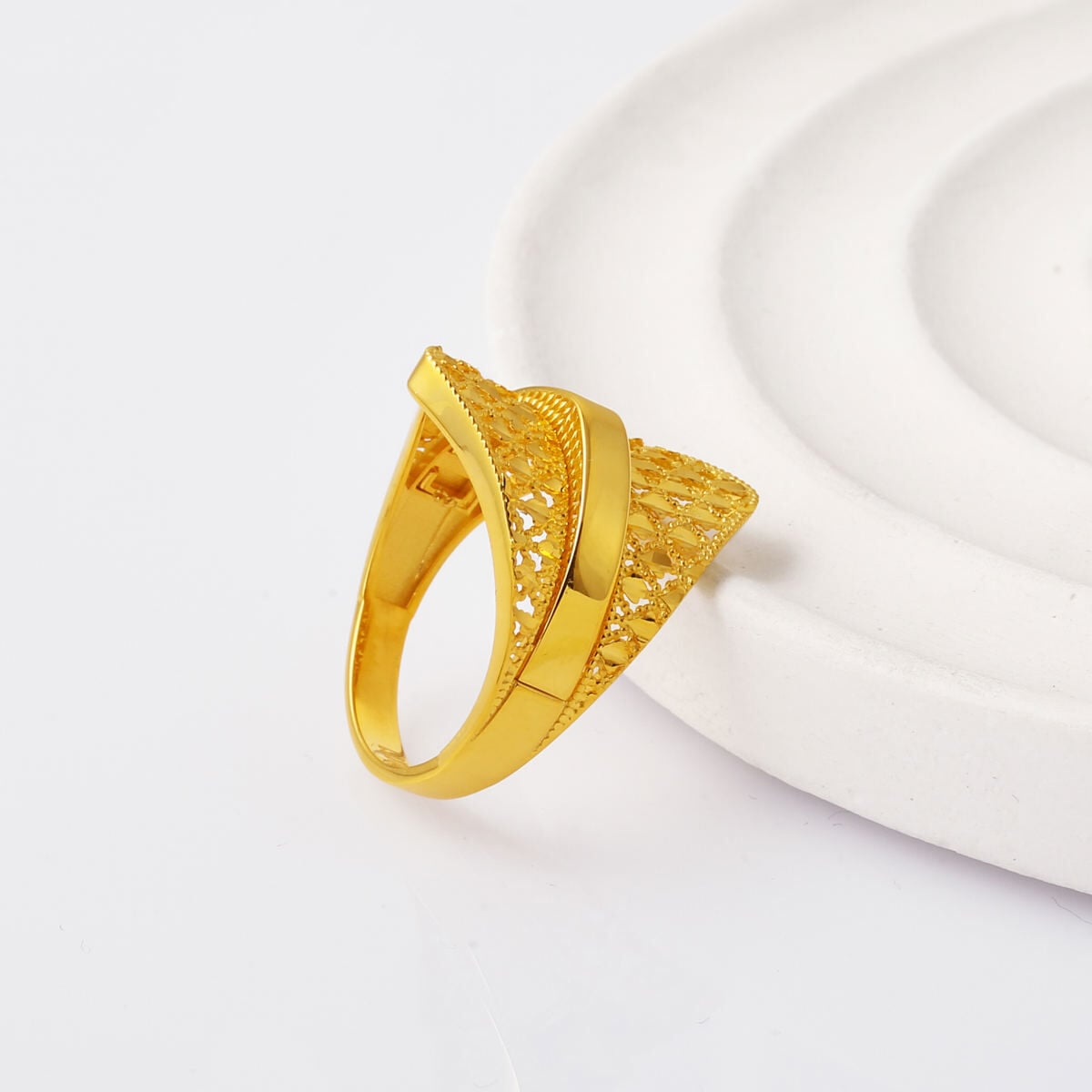 14K Yellow Gold Honeycomb Ring (3.11 g)