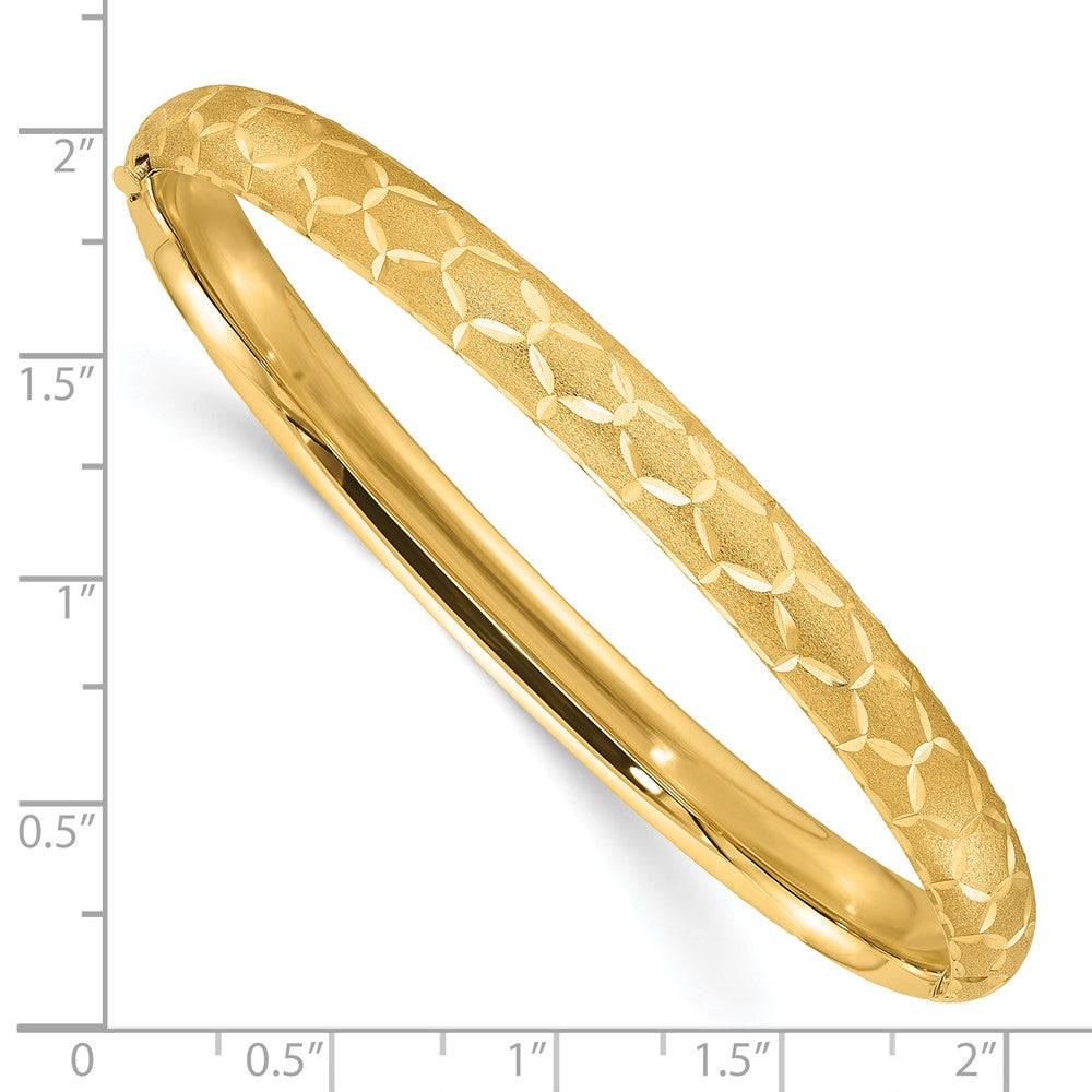 14K Yellow Gold Satin Diamond-cut 6.20mm Hinged Round Bangle Bracelet