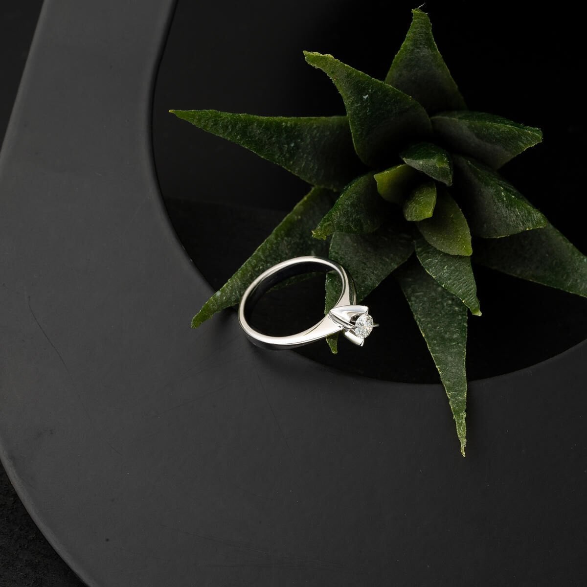 14K White Gold 0.16 Ct Solitaire Diamond Ring