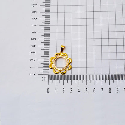 14K Yellow Gold Flower Quarter Coin Bezel Necklace