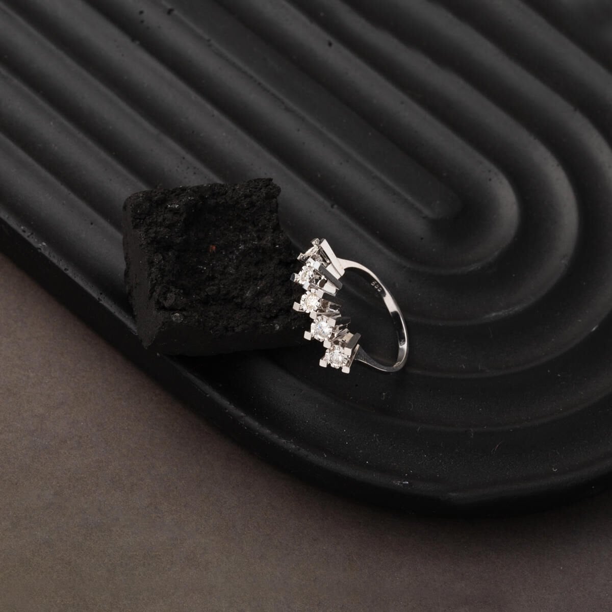 14K White Gold 0.30 Ct Five Stone Diamond Ring