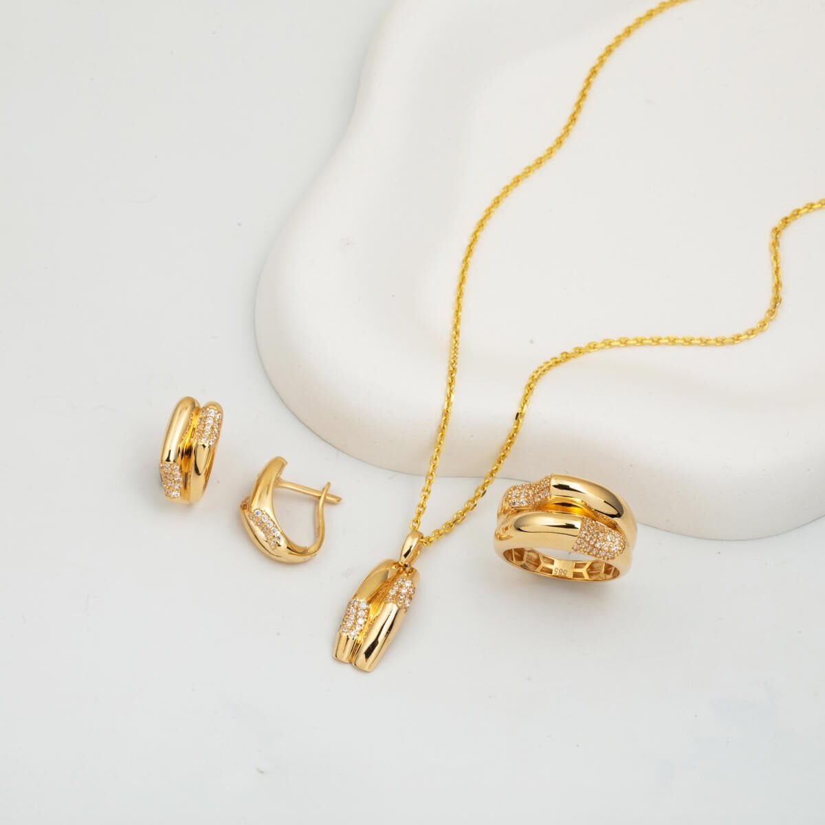 14K Yellow Gold Italian Design Cubic Zirconia Jewelry Set