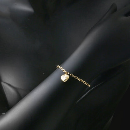 14K Yellow Gold Heart Dangle Bracelet