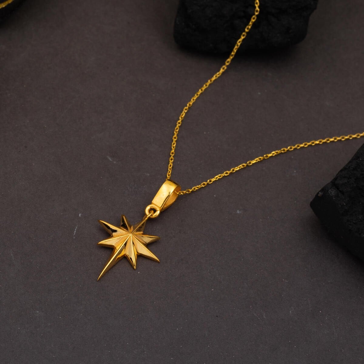 22K Yellow Gold Star Necklace