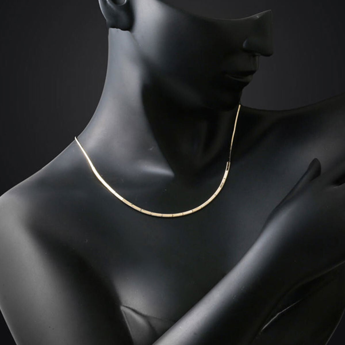 14K Yellow Gold Full Moon Ajda Necklace