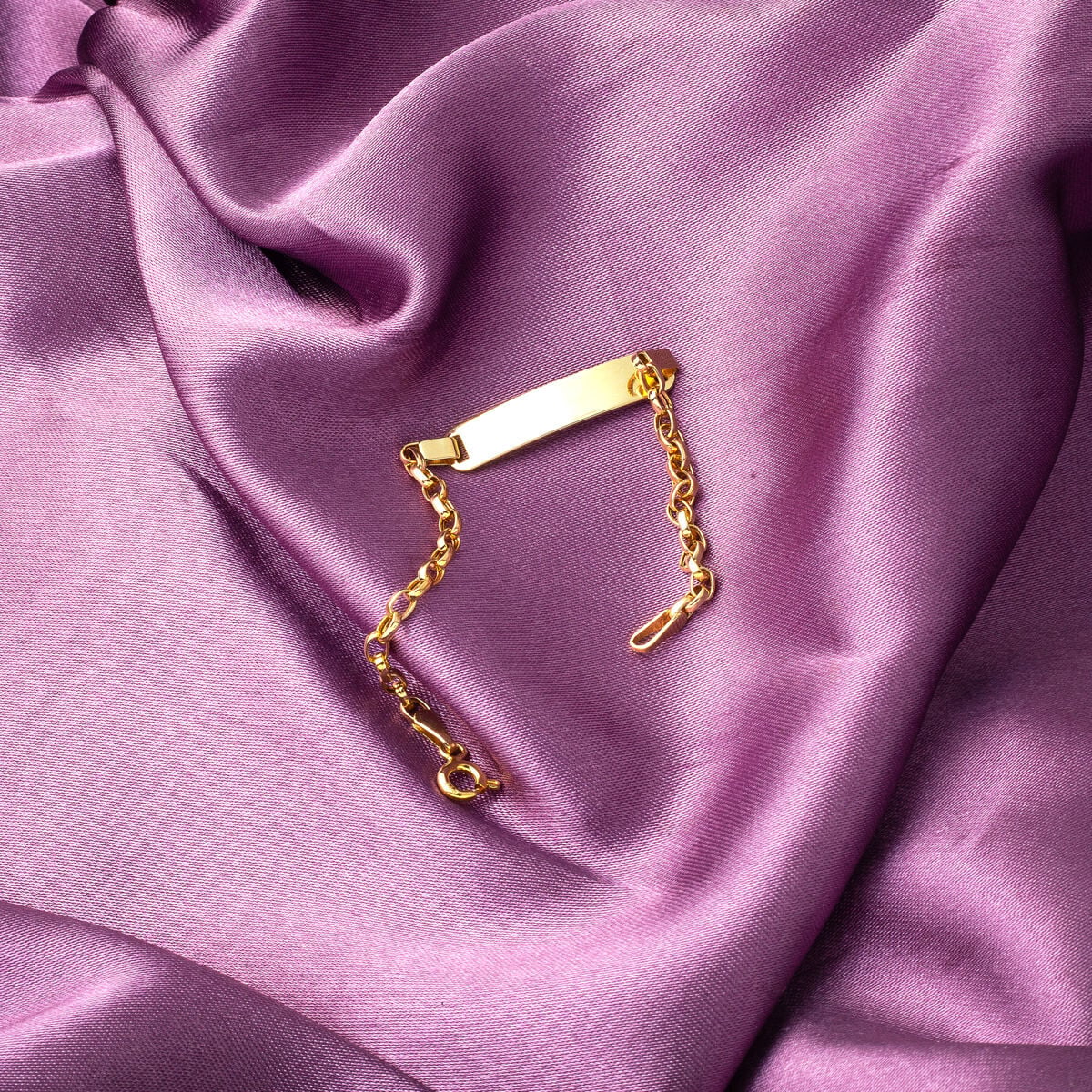 14K Yellow Gold Name Children's Bracelet (2.17 g)