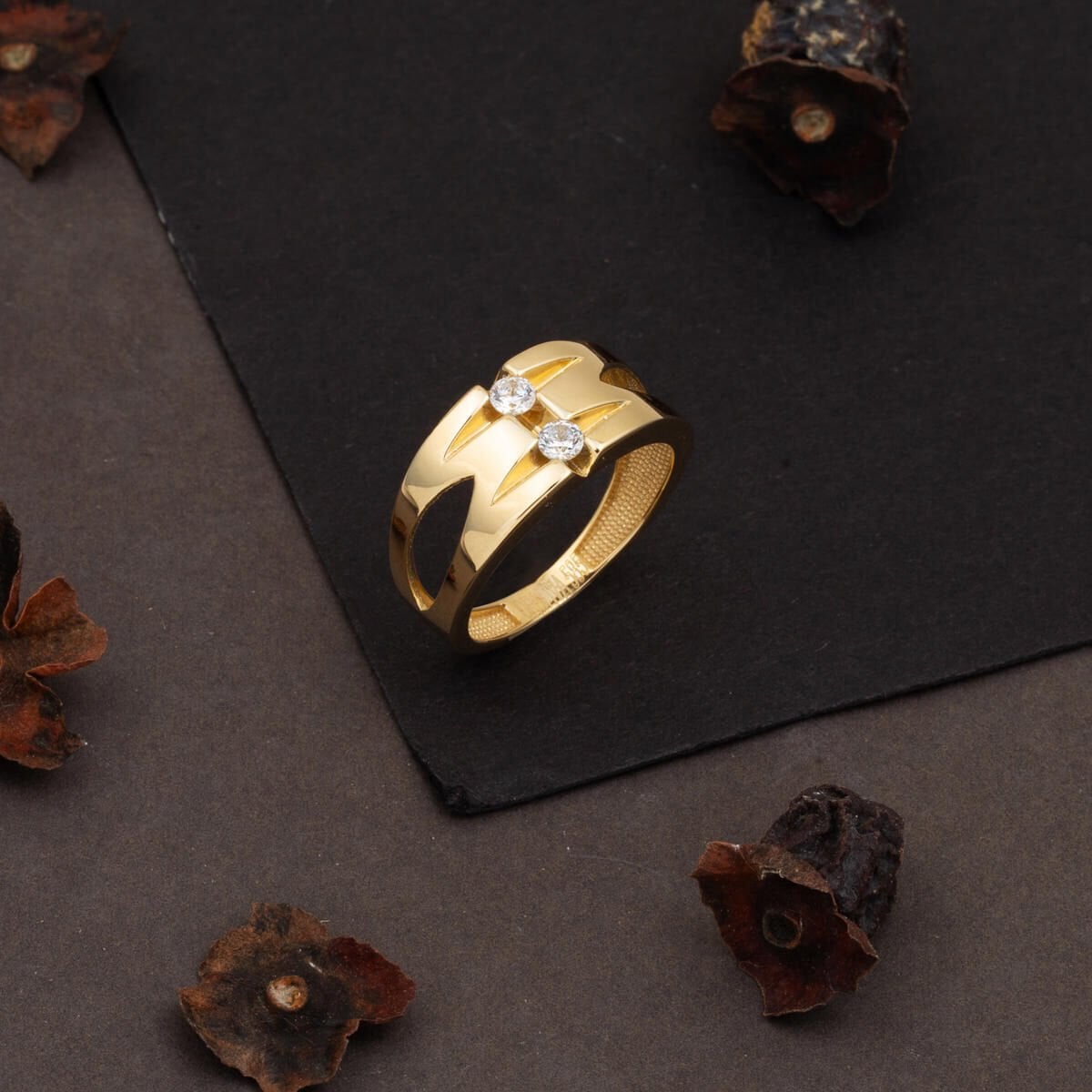 14K Yellow Gold Modern Women's Cubic Zirconia Ring