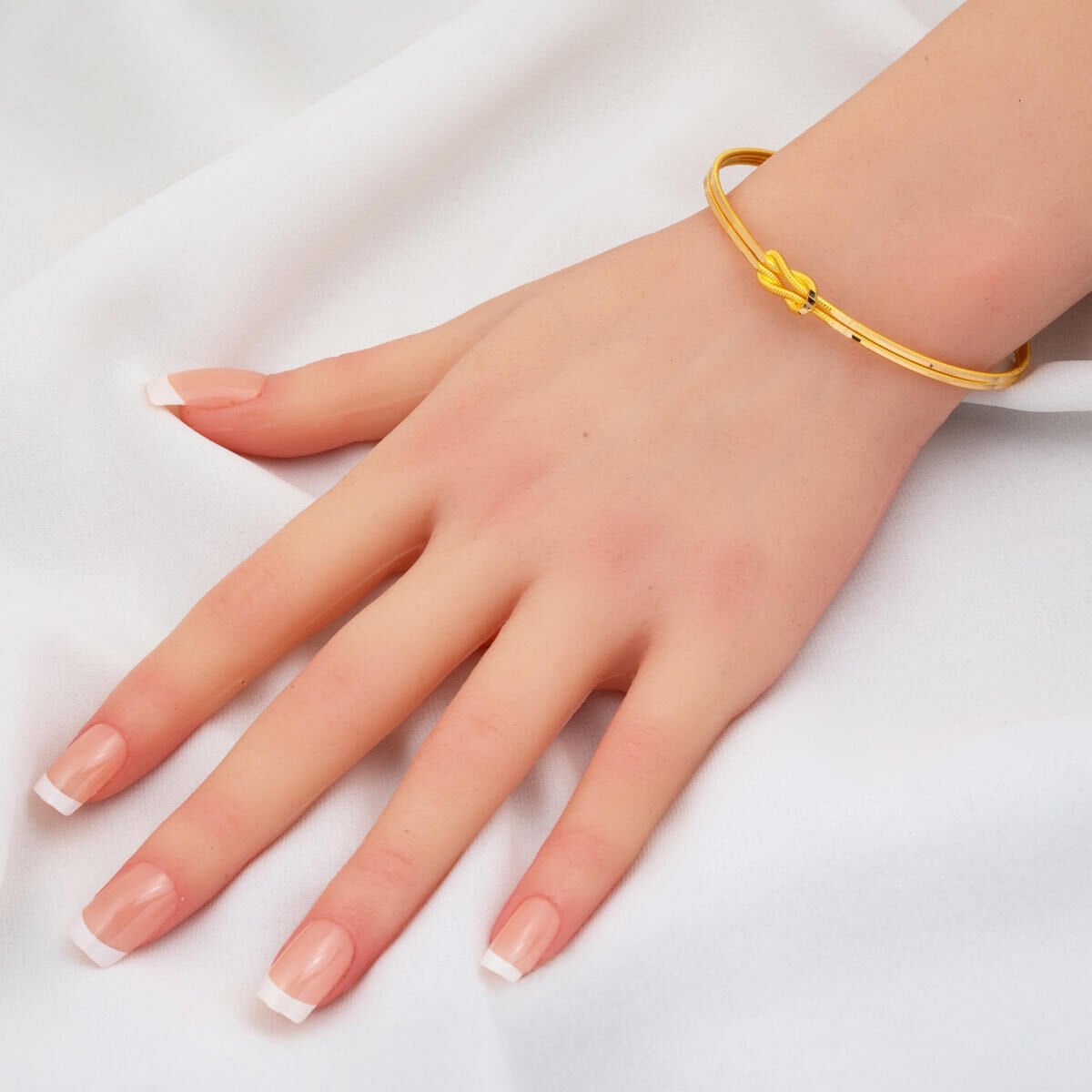 22K Yellow Gold Love Knot Ajda Bangle (15 g)
