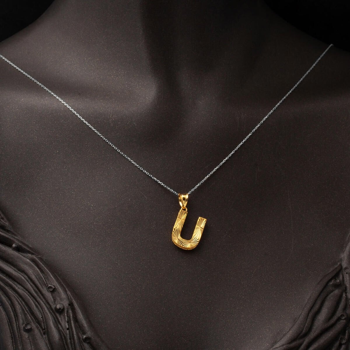 22K Yellow Gold Dimensional Initial U Pendant | Goldia.com